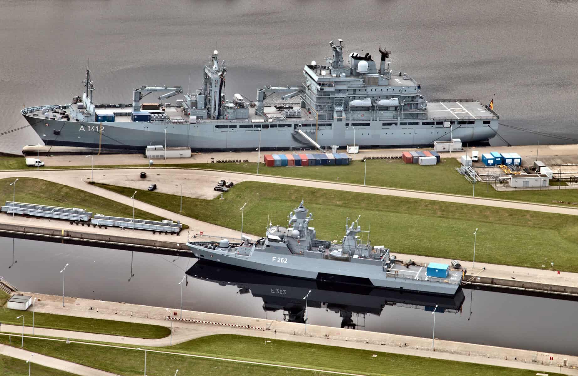 Німеччина побудує новий військово-морський порт в Емдені