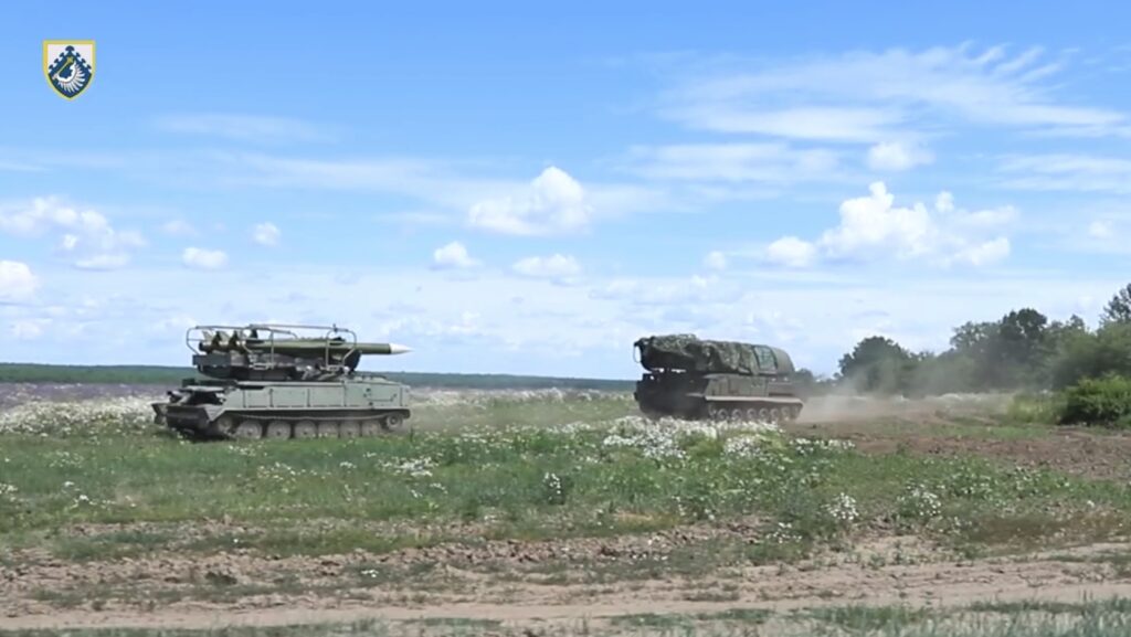 Пускова установка комплексу "Куб" у спарці з ЗРК "Бук". 2026 рік. Кадр з відео: український 156-й зенітний ракетний полк імені Максима Кривоноса