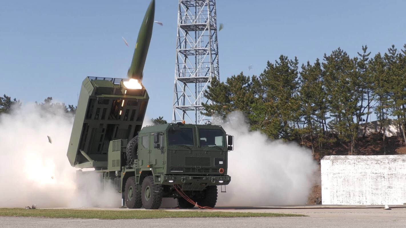 Range of Up to 290 km: Poland Receives Batch of CTM-290 Ballistic Missiles for the Homar-K
