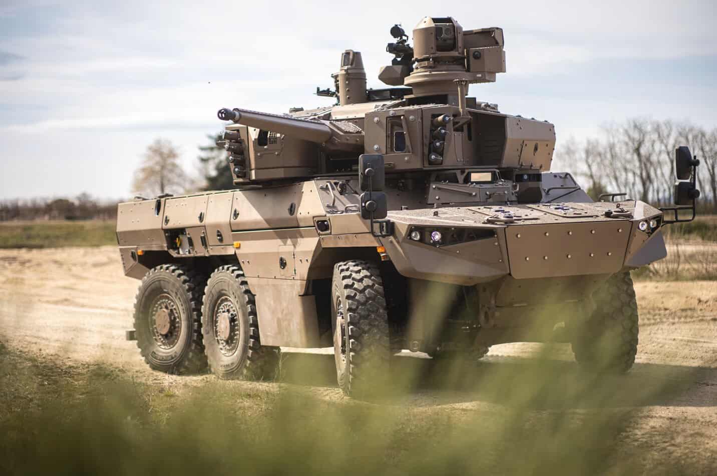 Французька армія отримала перші броньовані розвідувальні машини Jaguar R3
