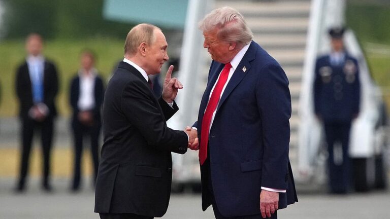 U.S. President Donald Trump greets Russian dictator Vladimir Putin in Alaska on August 15, 2025. Photo credits: Getty Images/Andrew Harnik