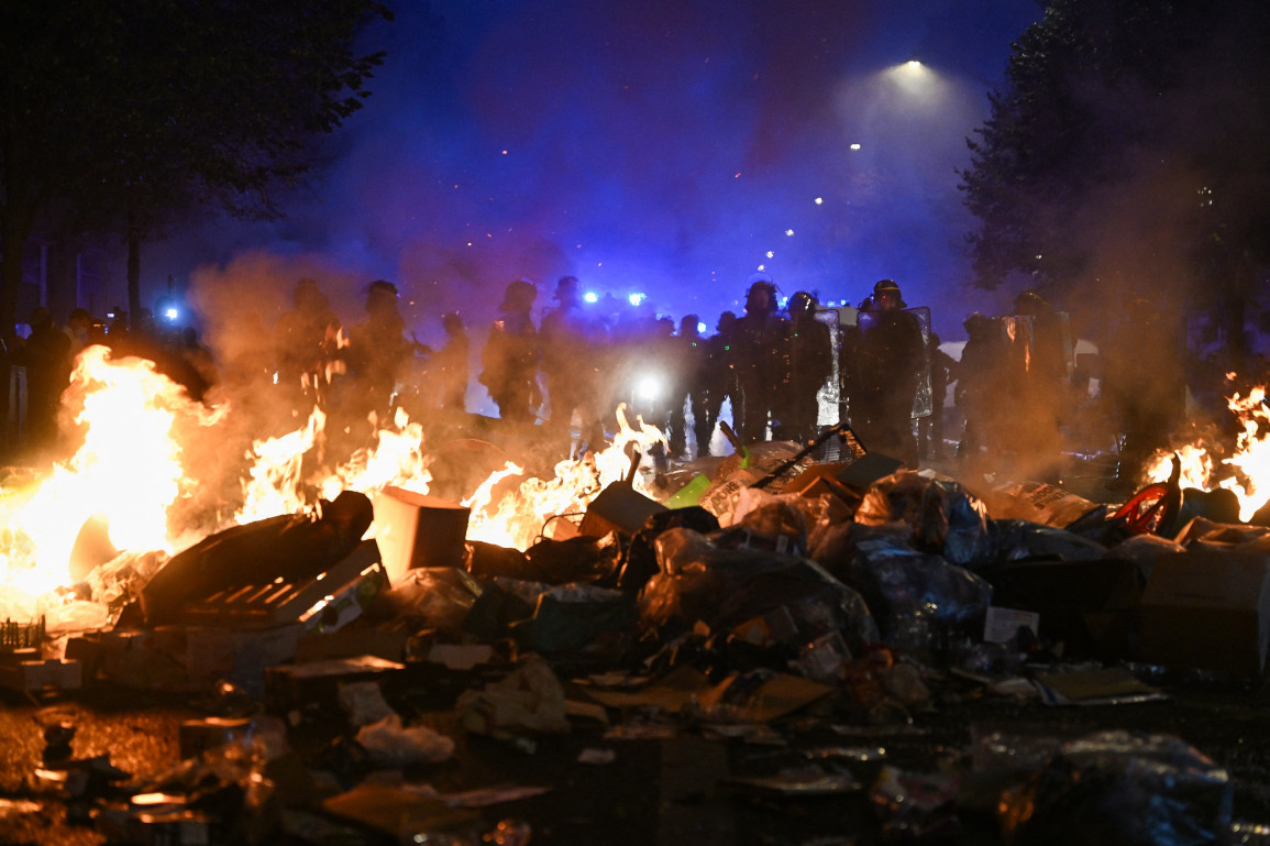 France Imposes Curfew and Boosts Police Presence Amid Widespread Riots