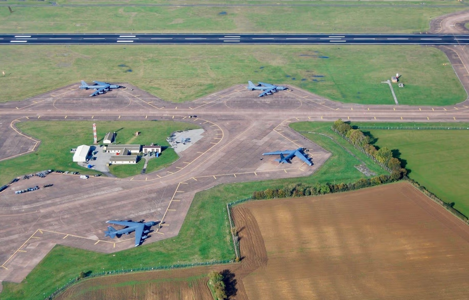 UK Suspects Iran of Involvement in Planned Terror Attack Near Fairford Air Base